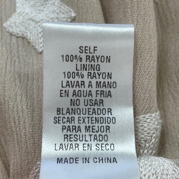 STORIA Embroidered Stars Ruffle Trip Romper Sz Small - Picture 11 of 11